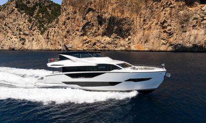 90 Ocean Enclosed / 03