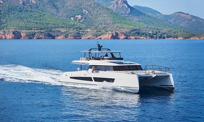 Fountaine Pajot Power 80