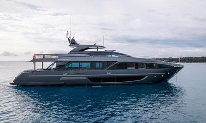 Riva 110' Dolcevita