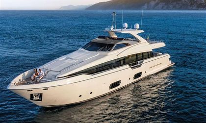 Ferretti 960