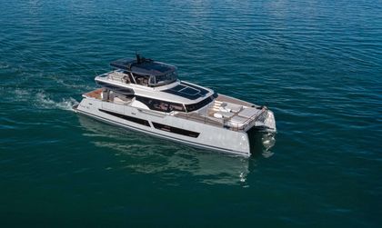 Fountaine Pajot Power 80