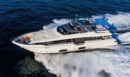 Ferretti 960