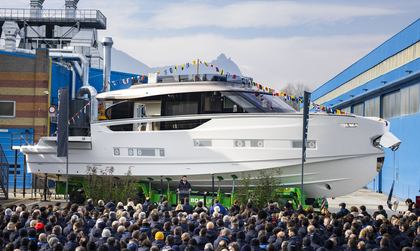 Azimut Seadeck 9