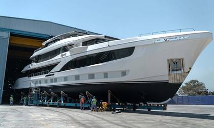 Gulf Craft Majesty 145