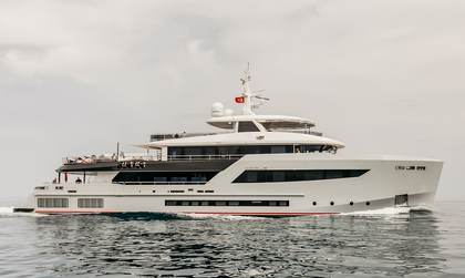 Bering Yachts Bering 145