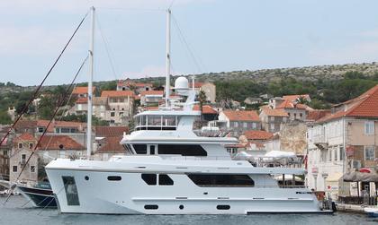 Bering 80