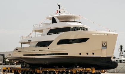 Bering Yachts Bering 88