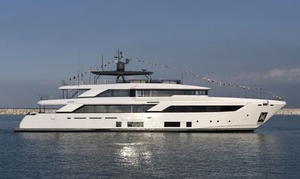 Custom Line Navetta 42