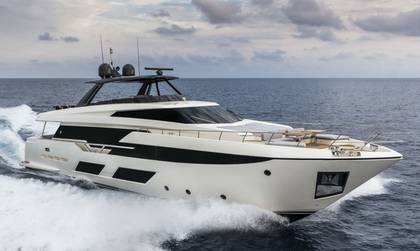 Ferretti 920