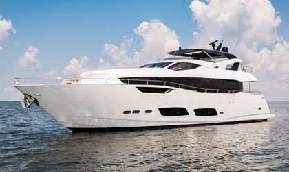 Sunseeker 95 Yacht