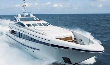 Heesen 3700