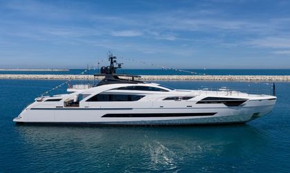 Pershing 140