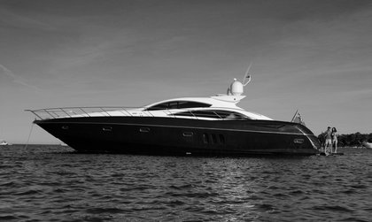 Sunseeker Predator 72