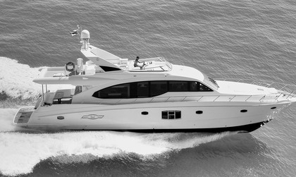 Gulf Craft Majesty 70