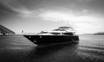 Sunseeker 30 Metre Yacht