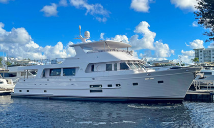 Outer Reef 830 Motoryacht