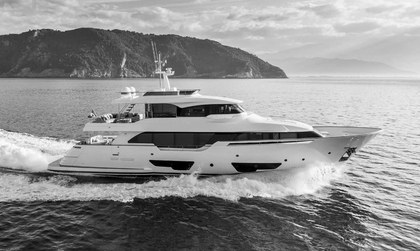 Custom Line Navetta 28