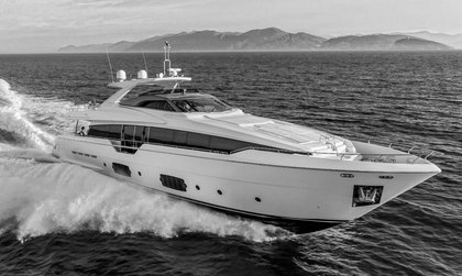 Ferretti 960