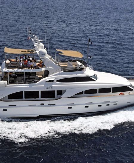 Benetti Tradition 100'