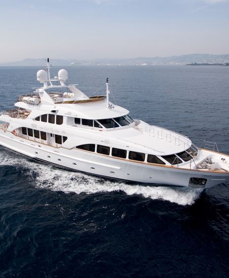 Benetti Classic 120'