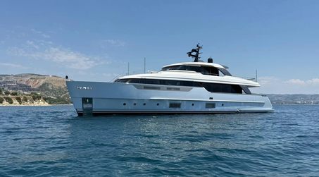 28m Sanlorenzo SD96 Motor Yacht Aisha for Sale