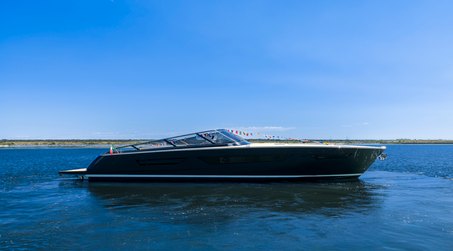 WATCH: First 21m Itama 70 Motor Yacht Launched 