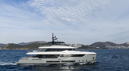 FIRST LOOK: Inside the first Atlante Classic 35 Explorer Yacht Cabana