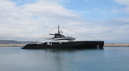 WATCH: ISA Gran Turismo 67m Superyacht Sea Raider X Launched as Yard's New Flagship