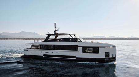 27m Azimut Magellano 27M Motor Yacht Wins Design Innovation Award 2026