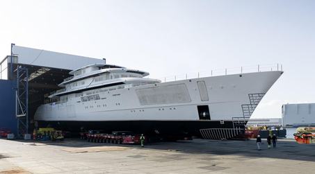 83m Feadship Superyacht Project Solent Arrives in Kaag for Outfitting