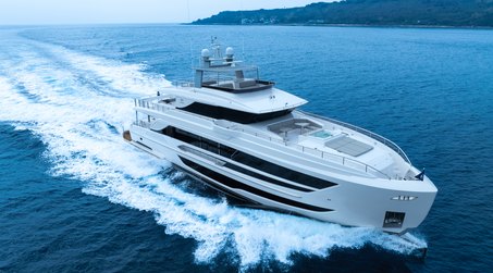 Seventh Horizon FD110 Motor Yacht Interior Revealed With Resort-Inspired Design