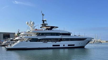 44m Benetti Class 44M Motor Yacht Lumina for Sale