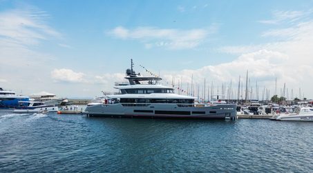 First 36m Sirena 118 Motor Yacht Delivered Ahead of Cannes Yachting Festival Debut