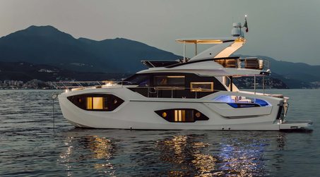Next-Gen Absolute 52 FLY Yacht to Make British Motor Yacht Show Debut