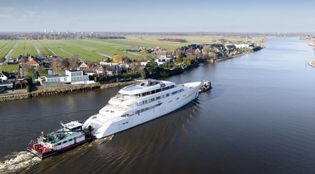 WATCH: 83m Feadship Project 829 Superyacht Spotted for First Time Ahead of Outfitting