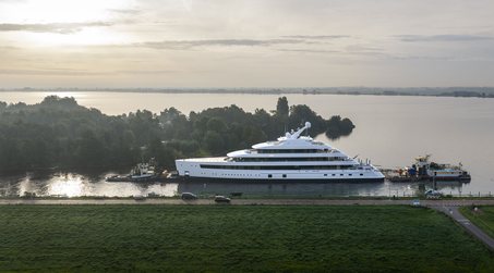 80m Feadship Superyacht Love Heads Towards Rotterdam Ahead of Sea Trials