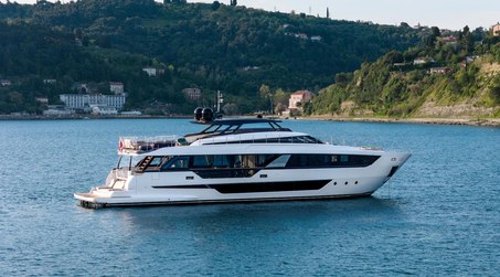30m Ferretti Yachts Ferretti 1000 Motor Yacht Isotta Sold