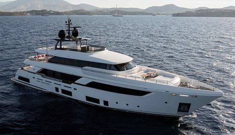 Custom Line Navetta 37