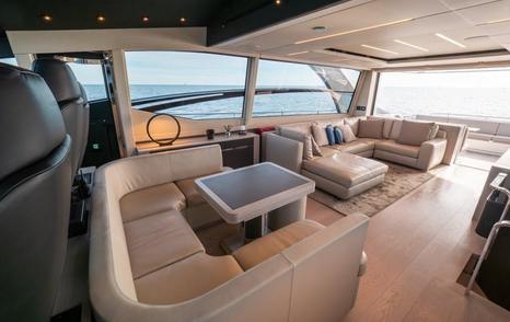 motor yacht Survivor main saloon view to aft deck