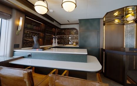 Sirena 118 main saloon bar with counter and stools