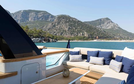 Lazzara LPC 300 catamaran flybridge lounge and hot tub 