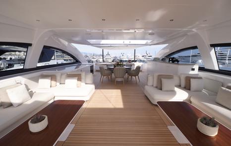 Benetti-B.Now-50M-Oasis-Alunya-sundeck-view