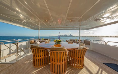 Superyacht I Love This Boat's aft deck circular al fresco dining
