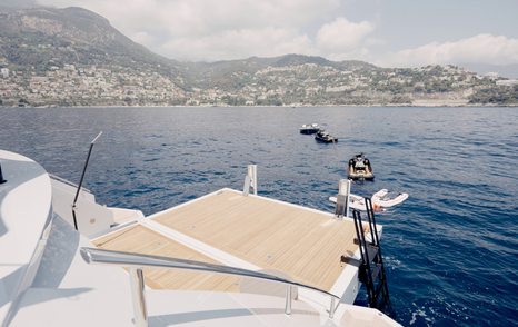 Tankoa-Yachts-S501-Evo-Review-swim-platform