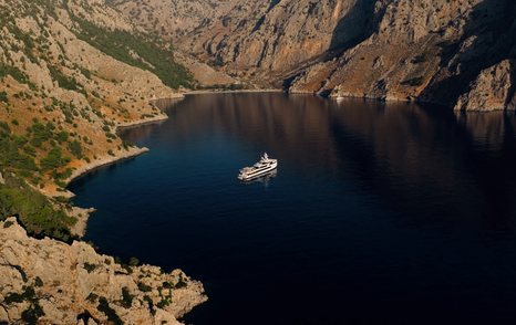 Damen-Xplorer-60-Review-at-anchor