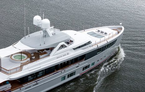 Mulder superyacht Delta One underway foredeck view 