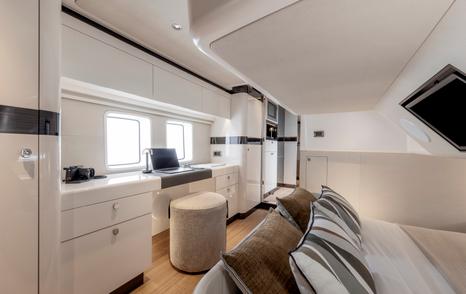 zeelander-5-review-owner-cabin-side-cabinets-and-storage