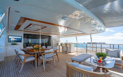 Benetti superyacht Allora flybridge with dining area 