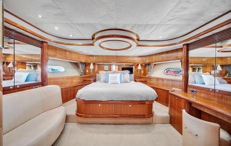 Fins Up owners cabin