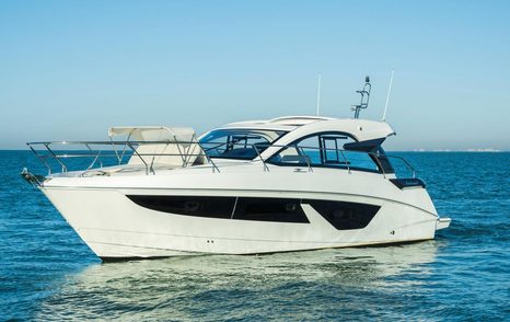 Beneteau-Gran-Turismo-41-profile